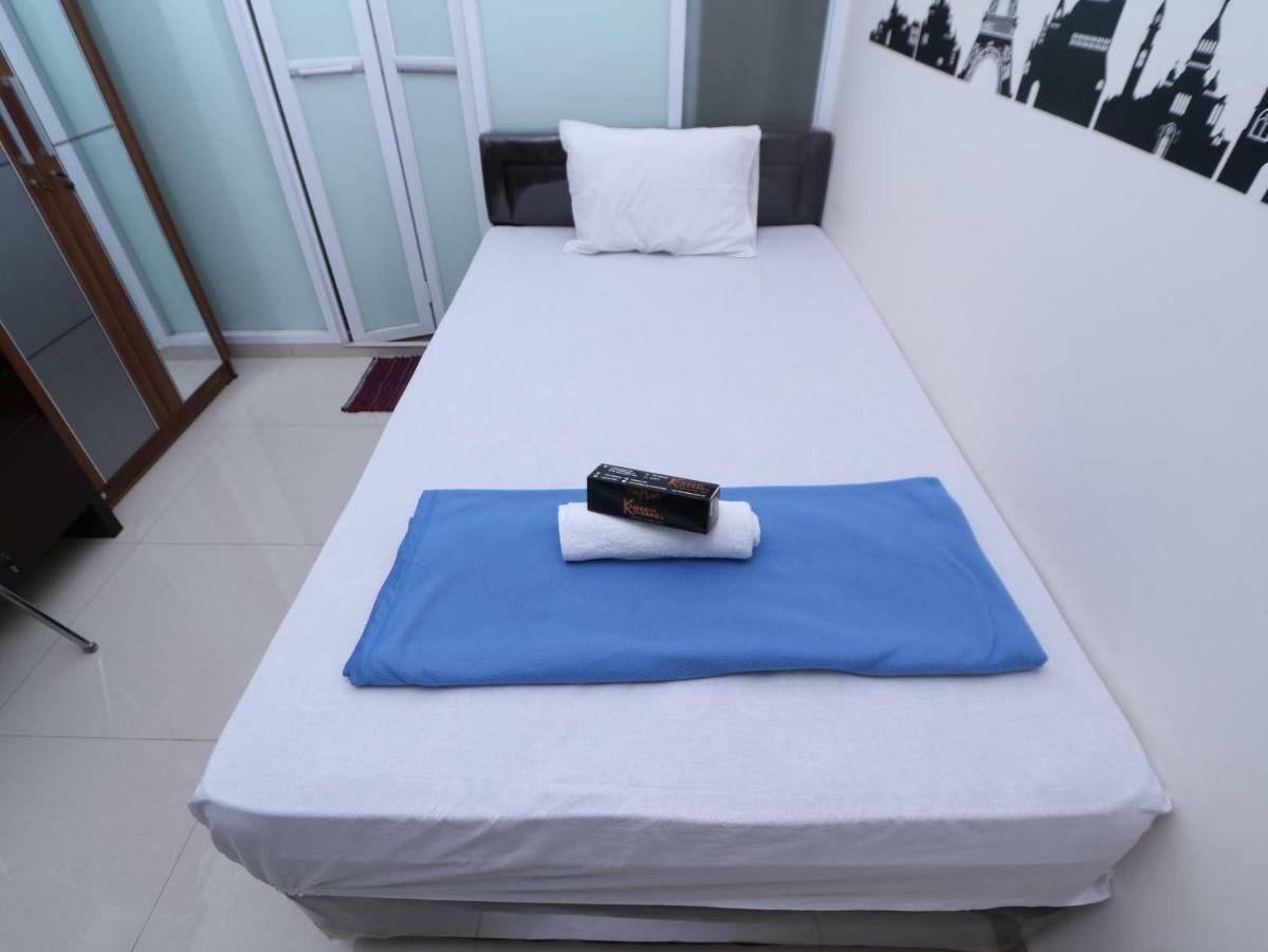 מלון ג'קרטה Kamar Keluarga Tanah Abang מראה חיצוני תמונה