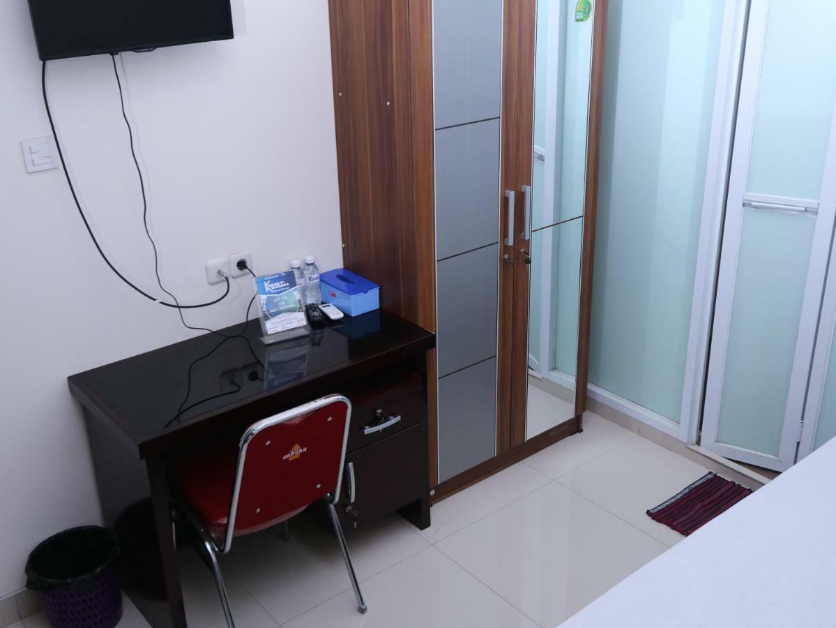 מלון ג'קרטה Kamar Keluarga Tanah Abang מראה חיצוני תמונה