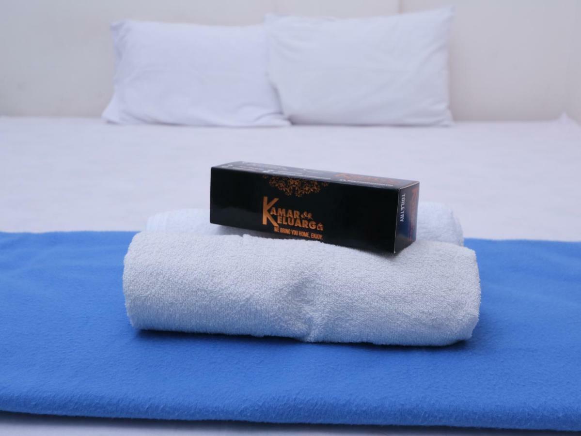 מלון ג'קרטה Kamar Keluarga Tanah Abang מראה חיצוני תמונה